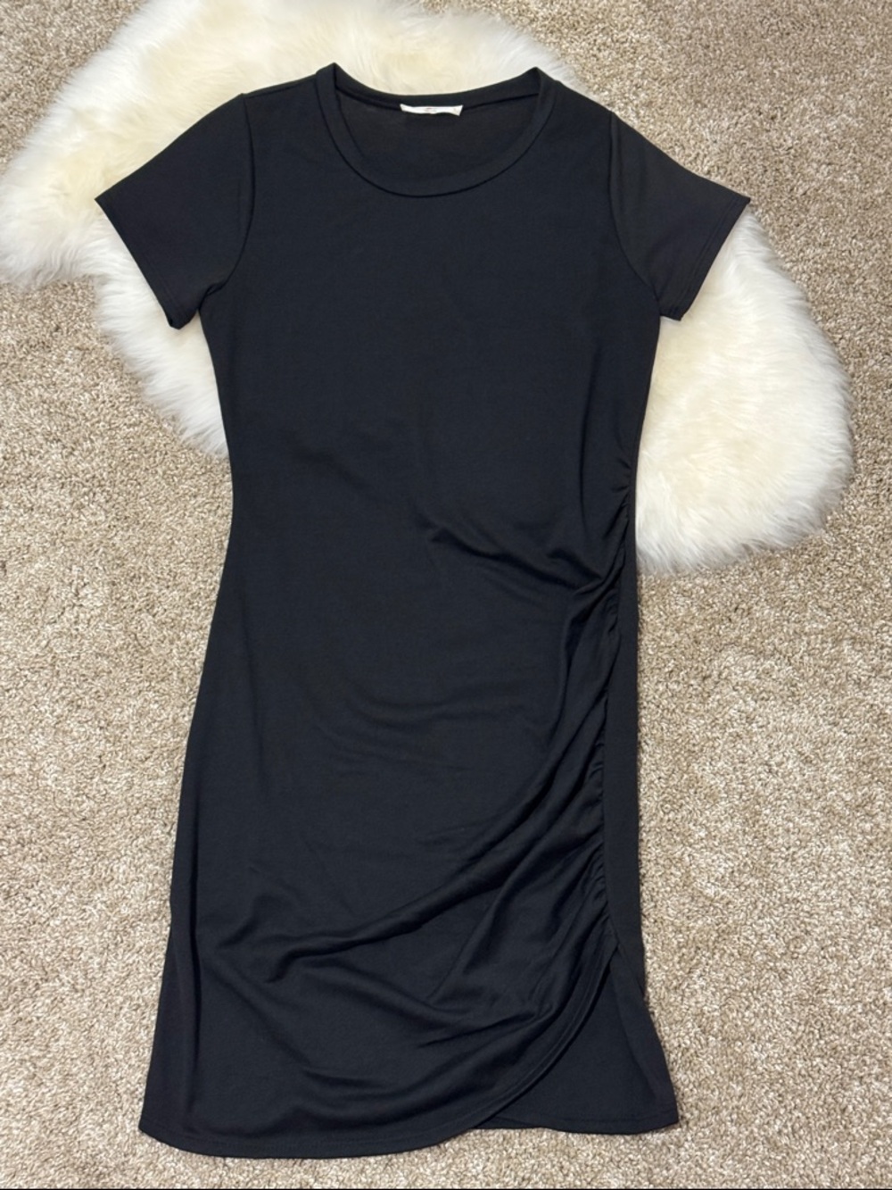NWOT Axis Women’s Black Crew Neck Short-Sleeve Ruched Midi T Shirt Dress Size S